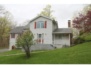 2 bedroom House For Sale: 74 Red Mill..