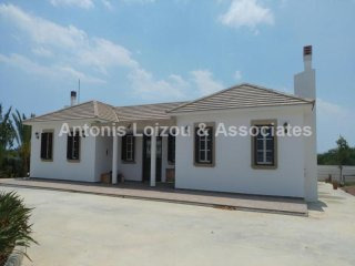 Luxury Four bedroom Rustic Bungalow