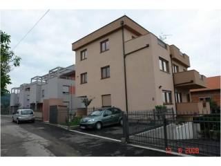 8 bedroom Villa For Sale: Zagreb..