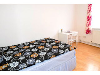 Double room, Zone 2, Whitechapel