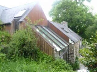 Nice 5 Bed Stone Built Property