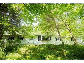 3 bedroom House For Sale: 45 Crown Hill..