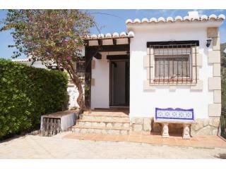 Lovely 2 bedroom townhouse in El Portet