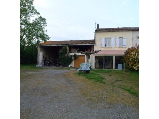 3 Bedrooms - Villa -..