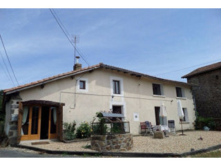 4 Bedroom House With Courtyard, Barn..