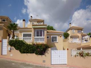 5 Bedrooms - Villa - Alicante - For Sale