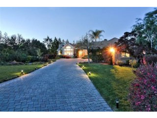 Beautiful Custom-Remodeled Saratoga..