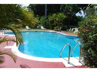 2 bedroom Property For Sale: Banyan..