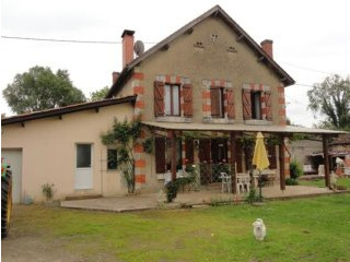Spacious Property Set On 1.2 Acre Of..