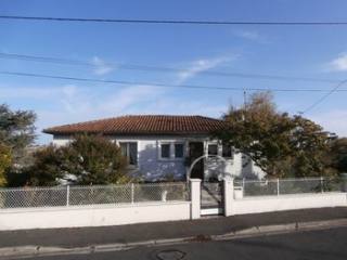 Lovely Bungalow In The Center Of..