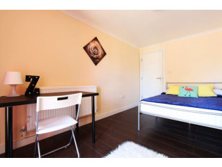 Single with double bed near East Acton..