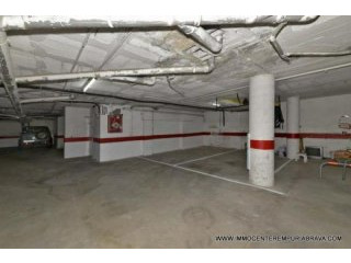 EMPURIABRAVA: Parking space of 12 m2..
