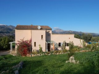 Well Kept Country House With Fantastic..