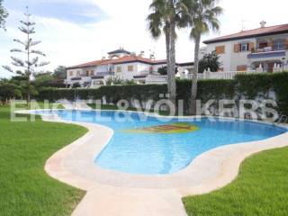 Beautiful corner duplex overlooking the..