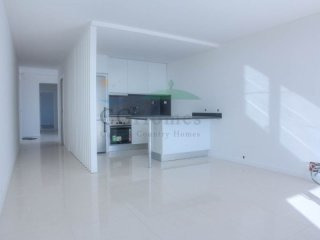 Refurbished 2 Bedroom Apartment in..