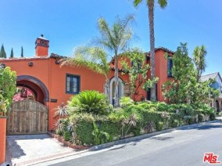 3692 Lowry Rd | Los Angeles, California..
