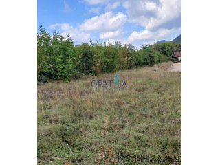 Lupoglav - Građevinski teren s projektom !
