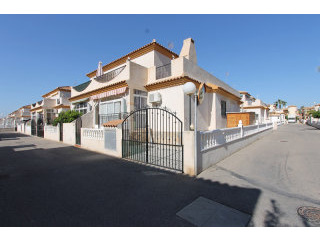 Sunny Townhouse 2 Bedrooms In Playa..