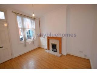 House - Well kept 2 bedroom house in..
