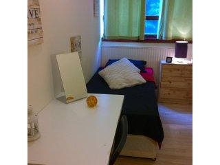Cozy And Cheap Single Bedroom In A..