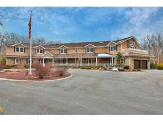 8 bedroom Flat For Sale: 1800 Campbell..