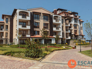 Oasis Beach Club, Lozenets