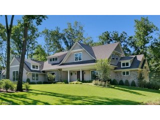 4 bedroom Detached House For Sale: 20..