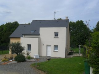 Modern Property on Nice Plot