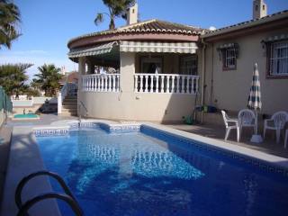 3 Bedrooms - Villa - Alicante - For Sale