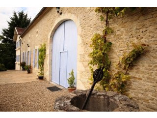 Beautifully Renovated 18th Century..