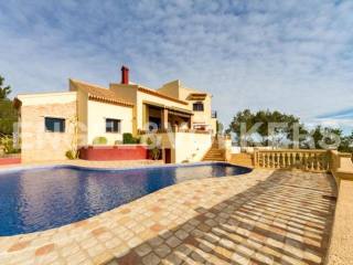 Estate with spectacular views