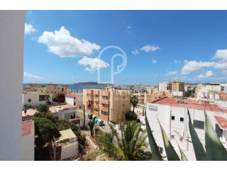 Designer house with sea views in the..
