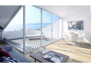 4 Bedroom apartment with superb sea..