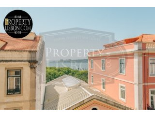 T3+1 Lisbon Apartment for sale, Santos