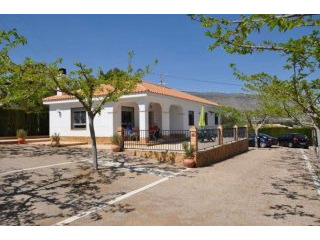 4 Bed + Pool in Caudete (Ref. PV13120)