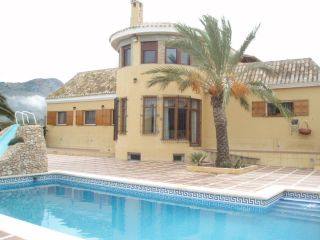 HIGH QUALITY 4 BEDROOM FINCA SIT ON A..