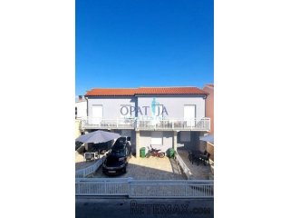Vir, kuća sa 2 apartmana 130m od plaže
