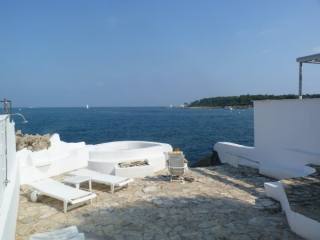 2 Bedrooms - Apartment -..