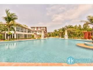 Amazing Beachfront 2 Bed Condo - Hua Hin