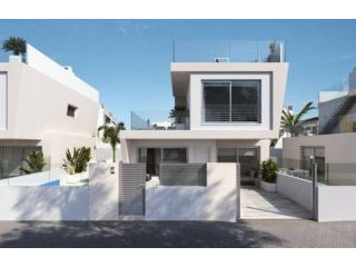 3 Bedroom 3 Bathroom Villa In Mil..