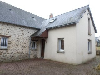 Village House 15 Minutes From Town