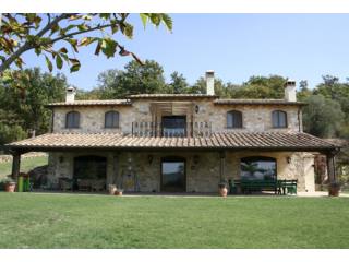 CAPALBIO, PRESTIGIOUS VILLA