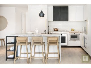 3 bedroom Apartment For Sale: 610..