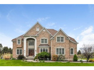 4 bedroom House For Sale: 3 Trinity Way..