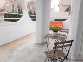 Beautiful bungalow with renovated solarium in La Mata.The..