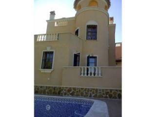 3 Bedrooms - Villa - Alicante - For Sale
