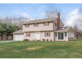 4 bedroom Residence For Sale: Stanford..