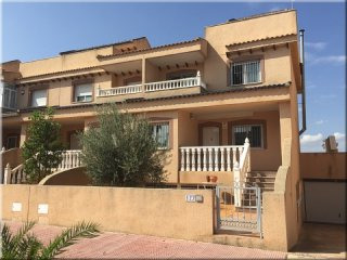 Daya Nueva 2 Beds 2 Baths townhouse