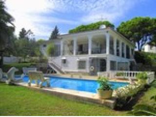 4 Bedrooms - Villa - Malaga - For Sale
