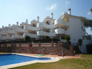Apartment - Lovely 1st floor apartment..